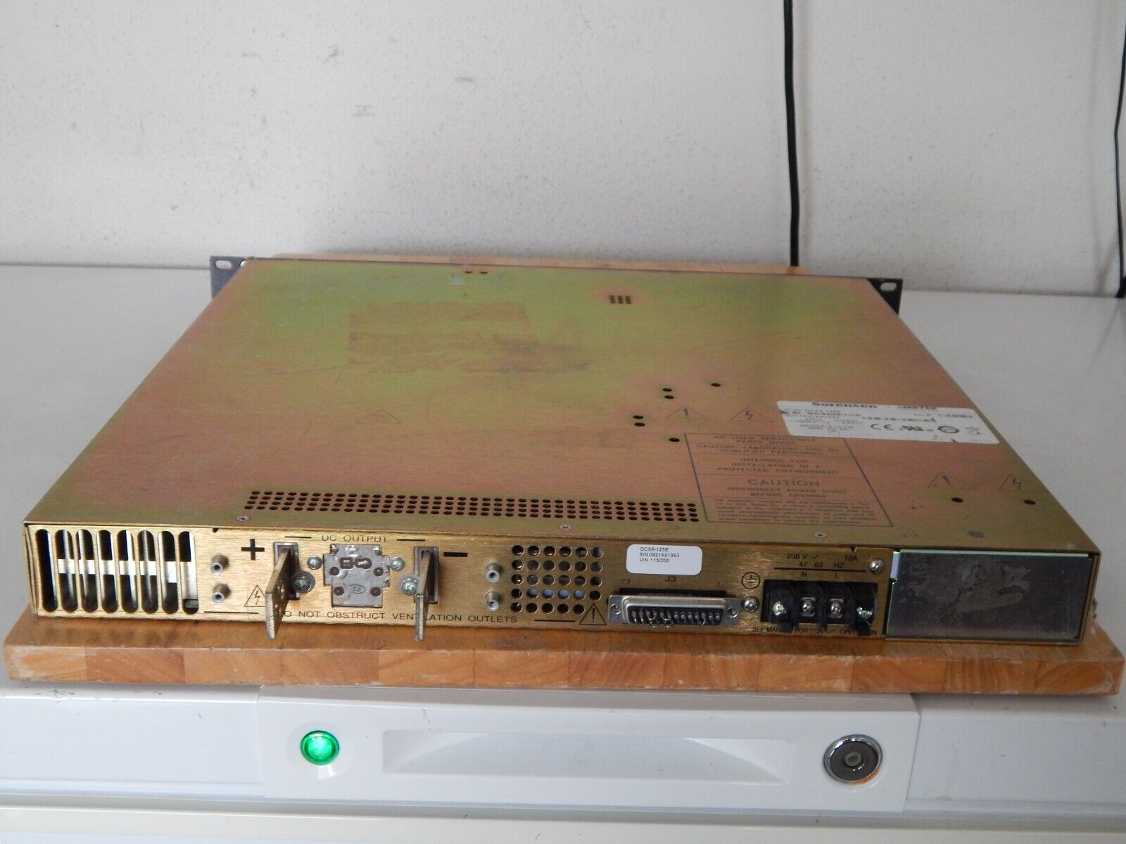 Sorensen DCS8-125E DC Power Supply 8V @ 125A Sorensen DCS8-125E DC Power Supply 8V @ 125A